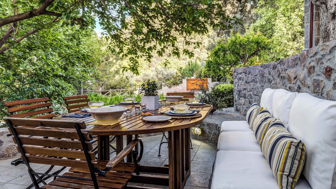 Photo of Outdoor in Melissopetra