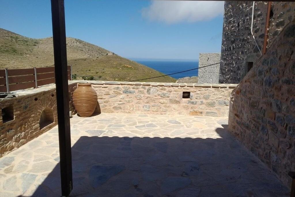 Photo of Patio Balcony in Omales