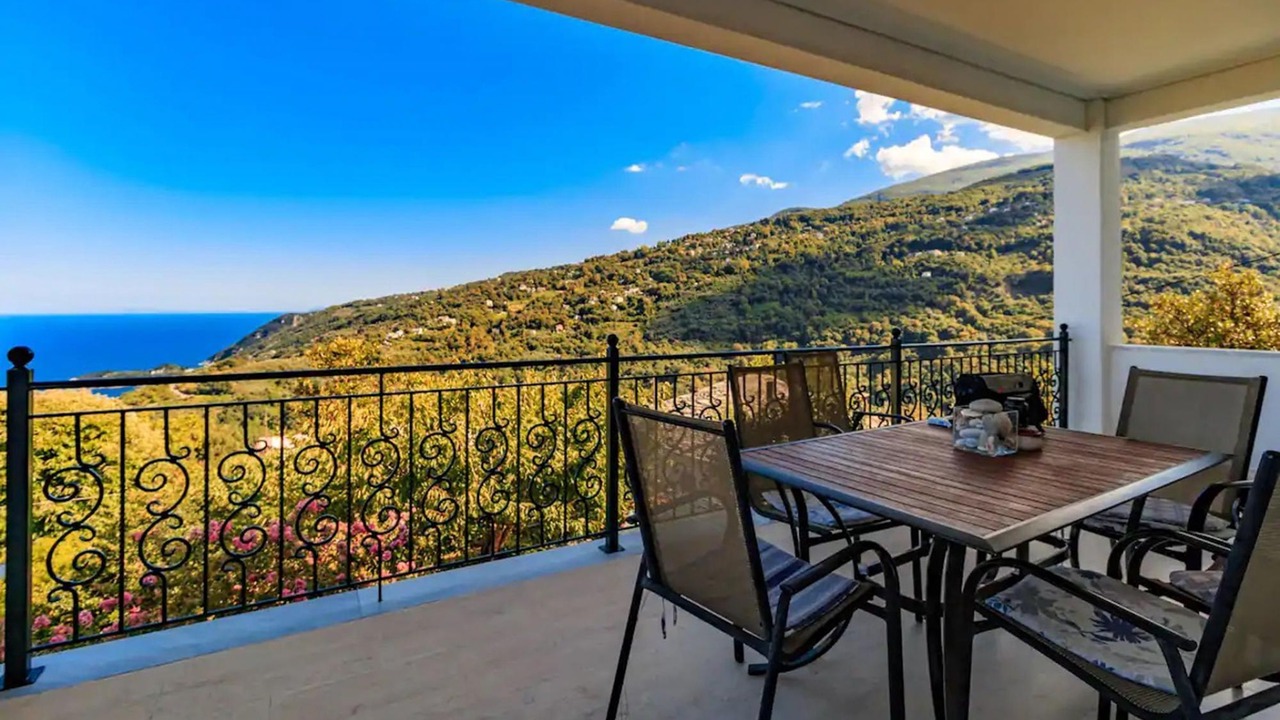 Photo of Outdoor in Agios Dimitrios