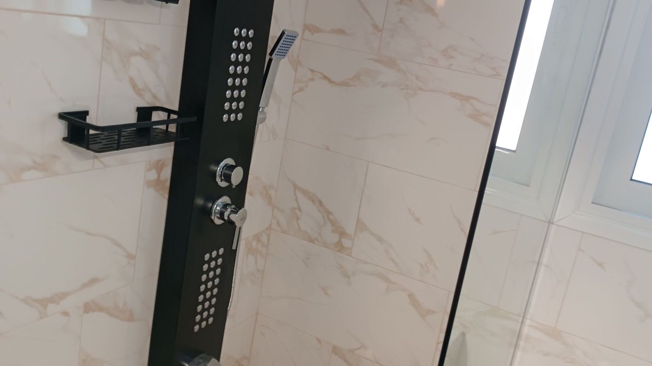 Photo of Bathroom in Volos City Centre