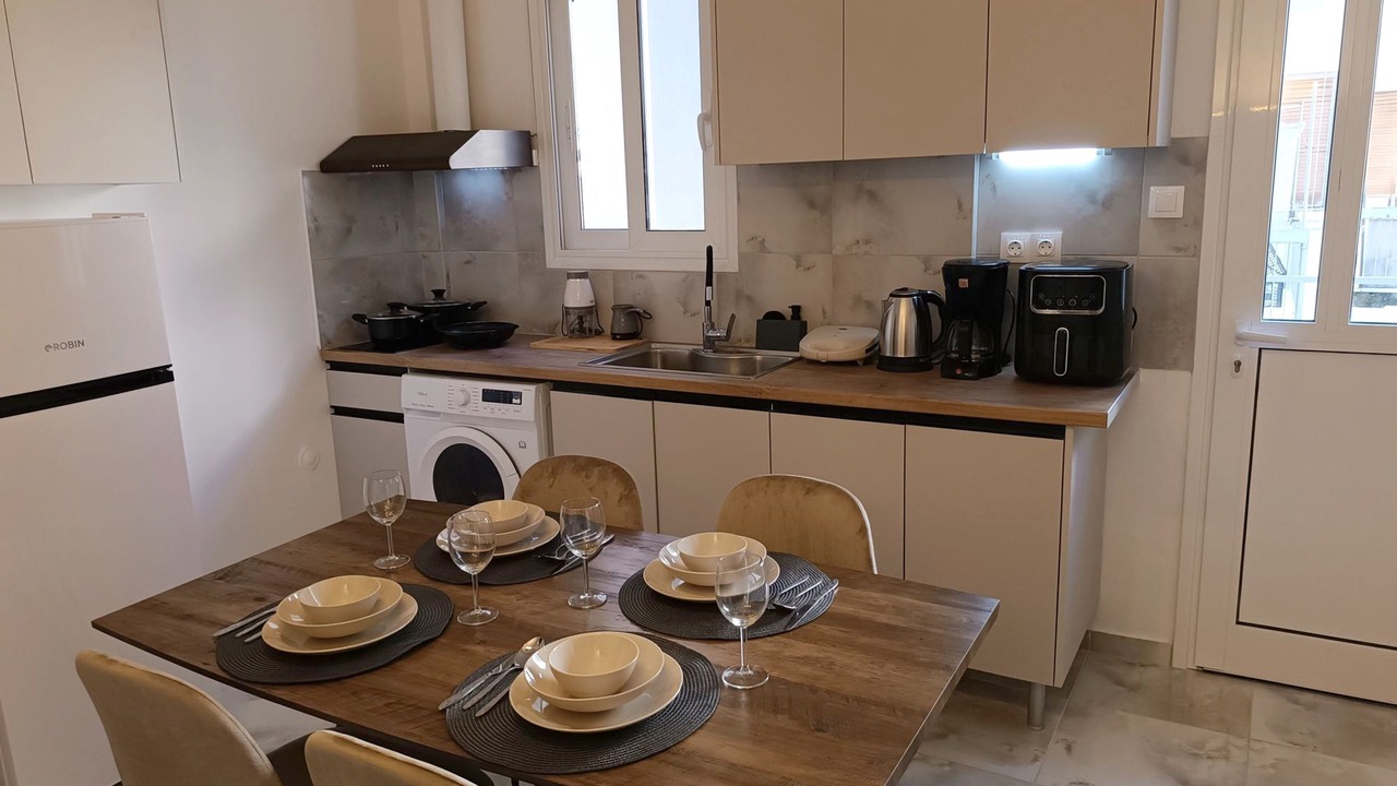 Photo of Kitchen in Volos City Centre