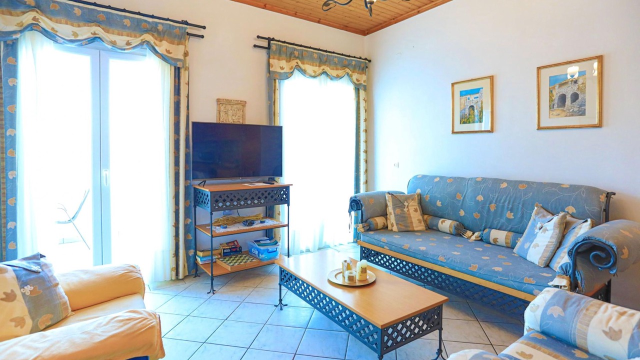 Photo of Livingroom in Agios Stefanos