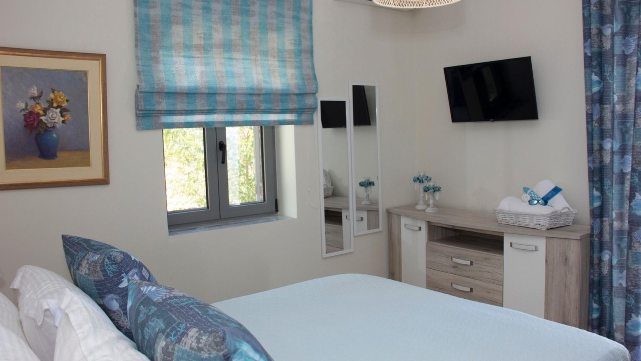 Photo of Bedroom in Lefktron