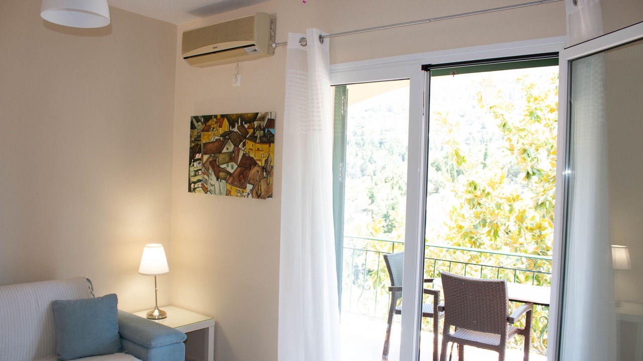 Photo of Livingroom in Dhrakata
