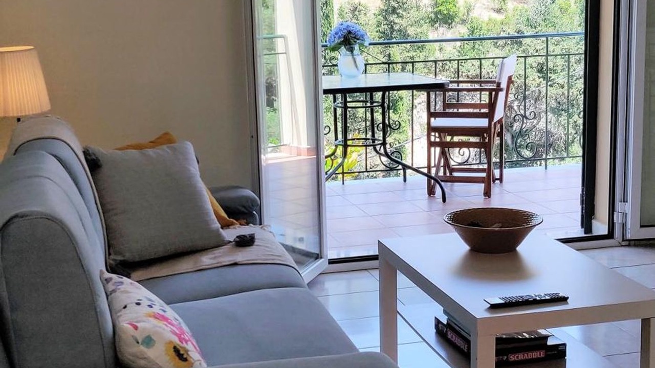 Photo of Livingroom in Dhrakata