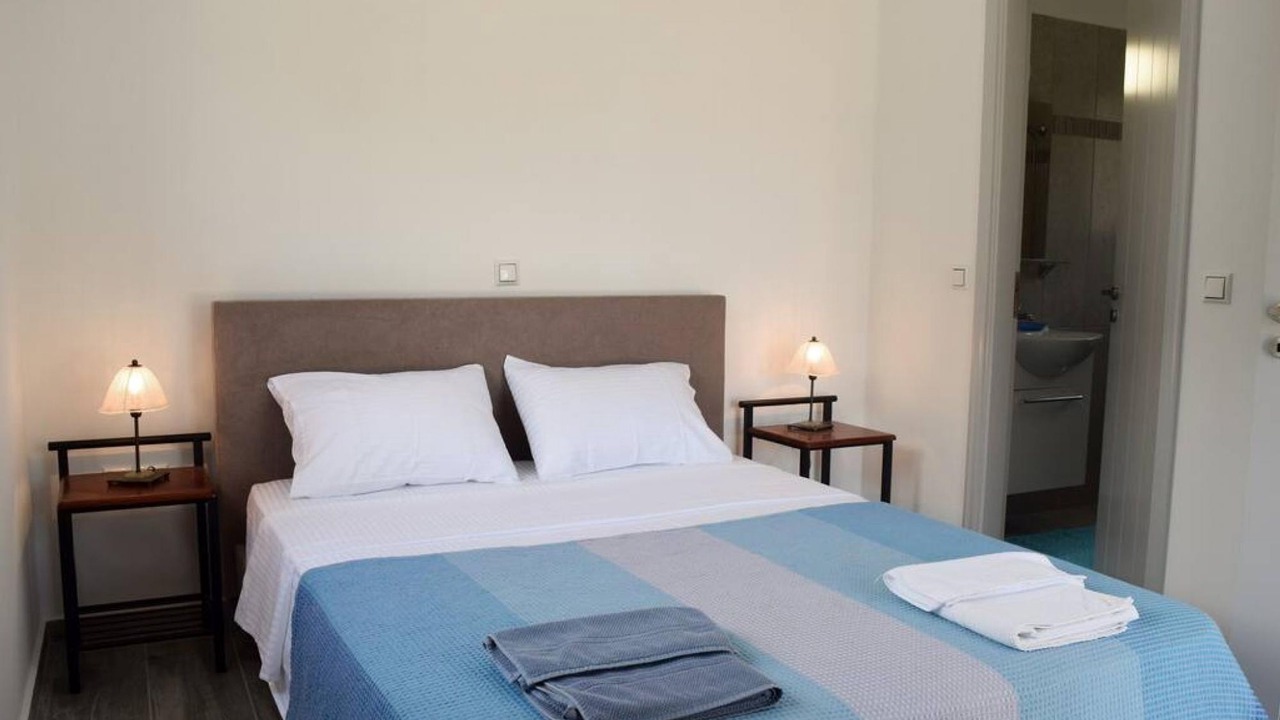 Photo of Bedroom in Dhrakata