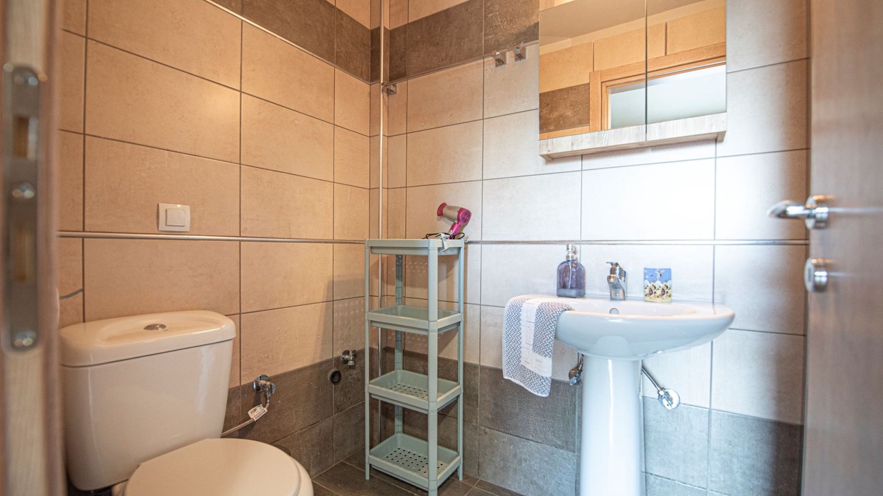 Photo of Bathroom in Kalamitsi