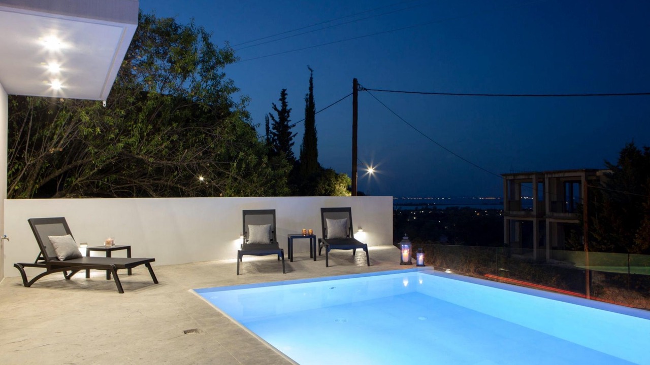 Photo of Outdoor in Apolpaina