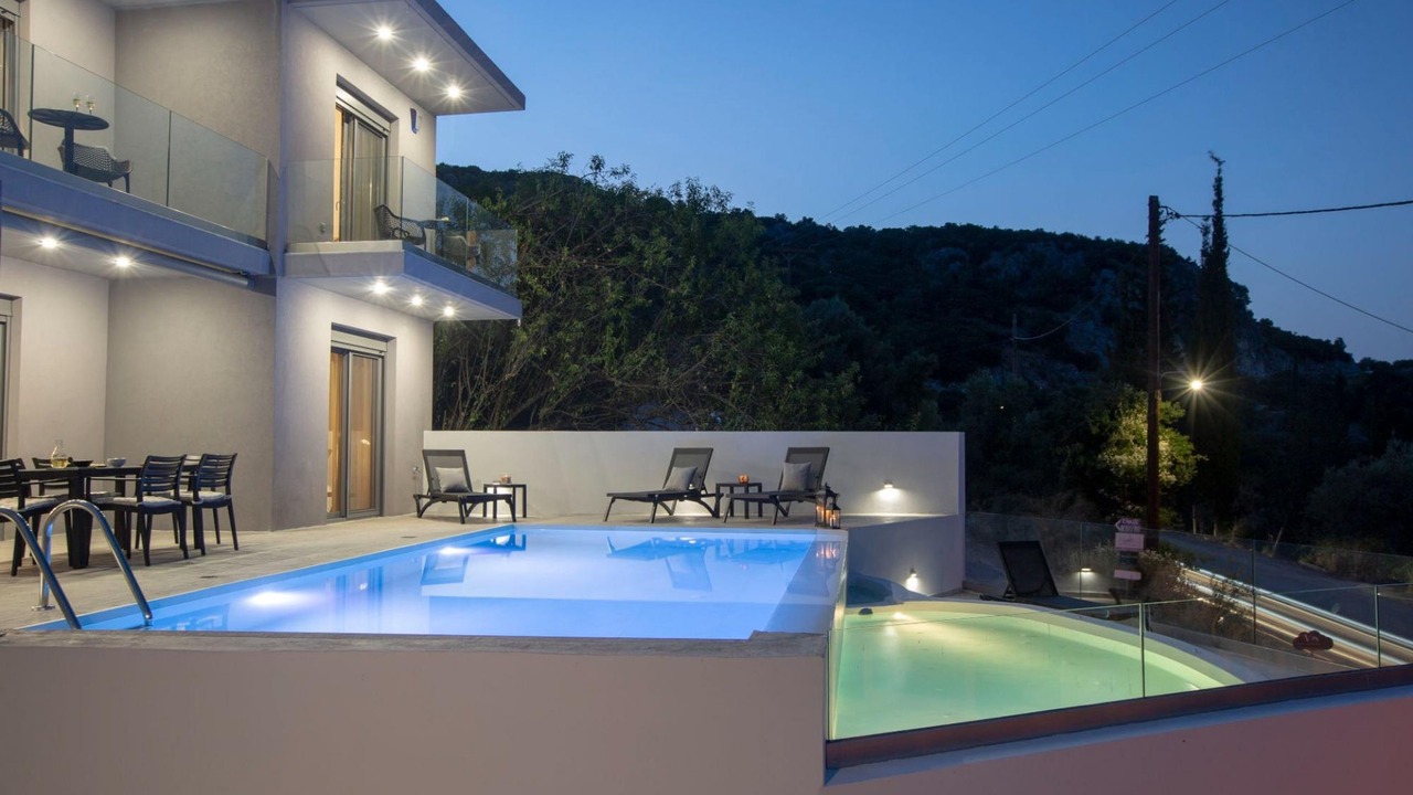 Photo of Outdoor in Apolpaina