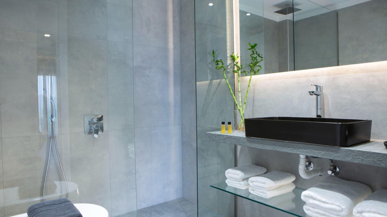 Photo of Bathroom in Apolpaina