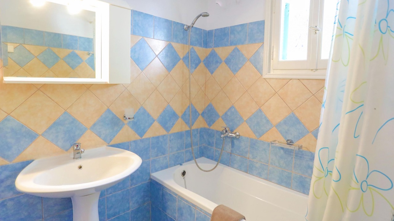 Photo of Bathroom in Agios Stefanos