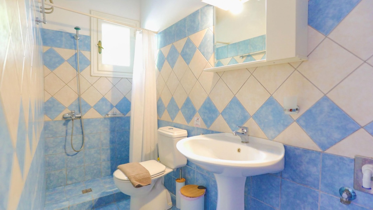 Photo of Bathroom in Agios Stefanos
