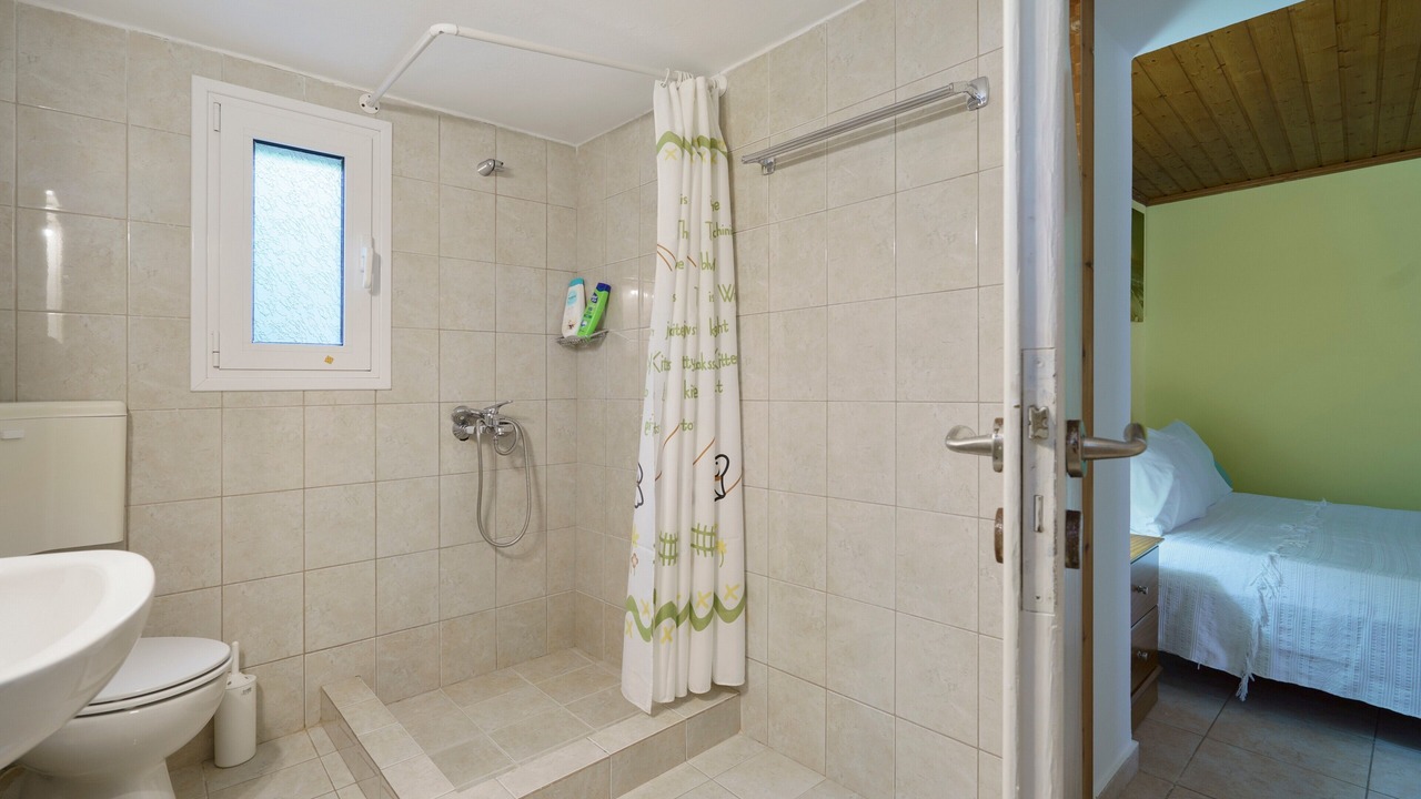 Photo of Bathroom in Frikes