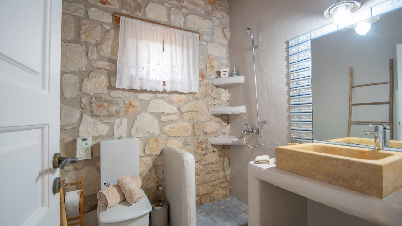 Photo of Bathroom in Ano Vasilikos