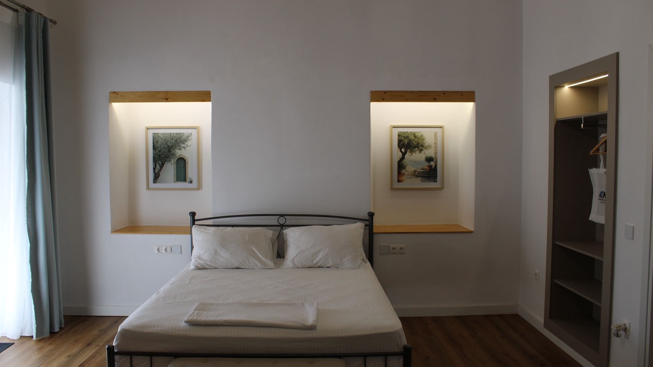 Photo of Bedroom in Ipsos