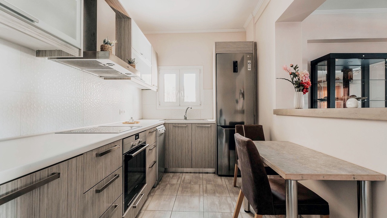 Photo of Kitchen in Neromilos