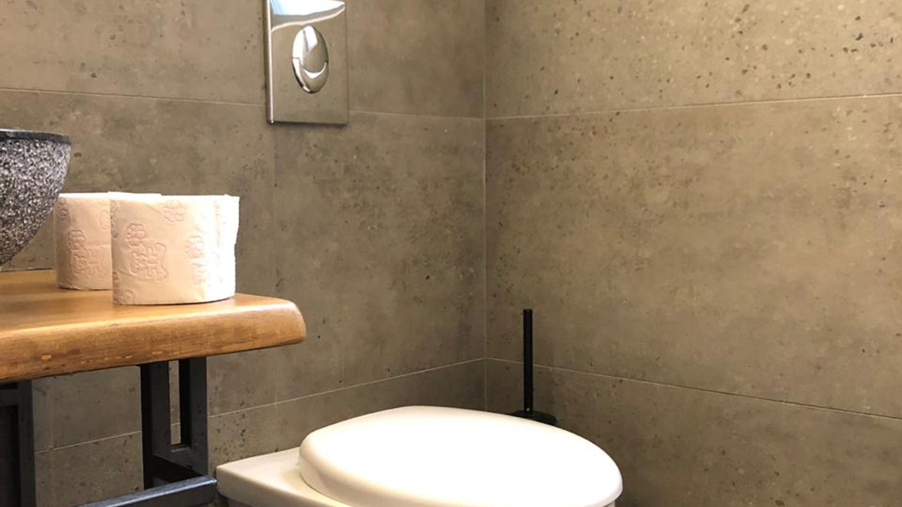 Photo of Bathroom in Neapoli