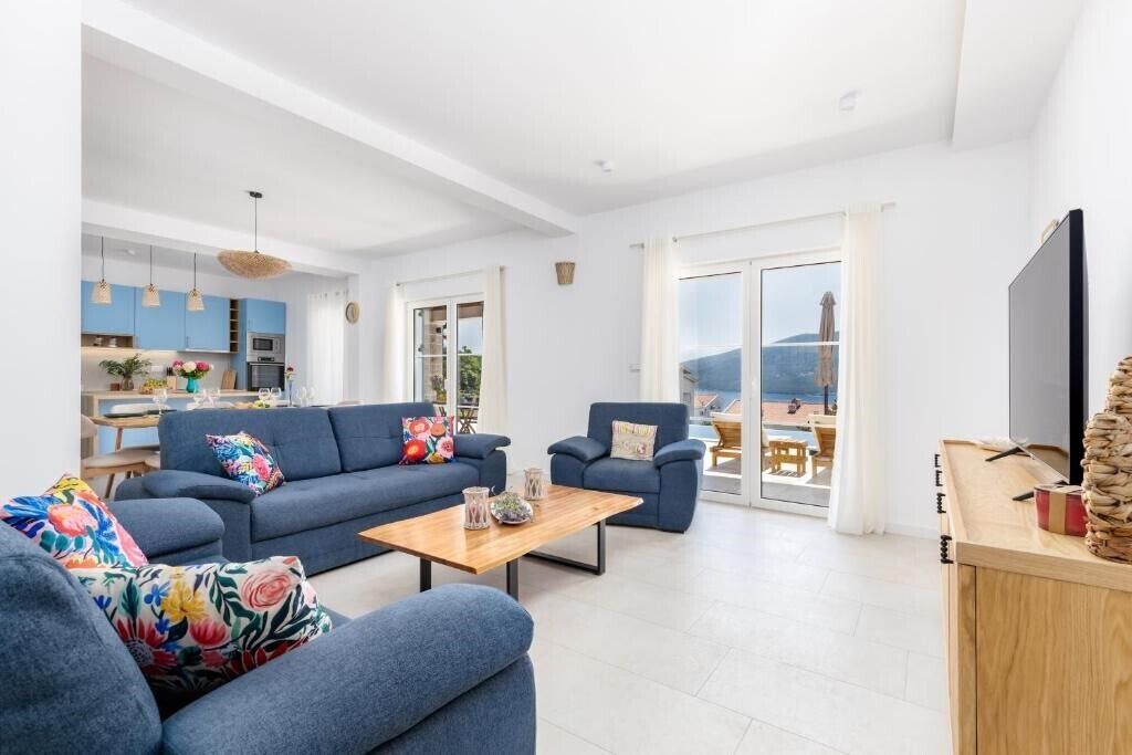 Photo of Livingroom in Denovici