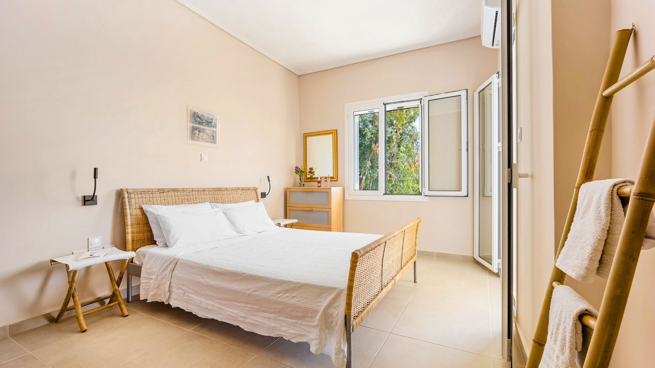 Photo of Bedroom in Lavreotiki