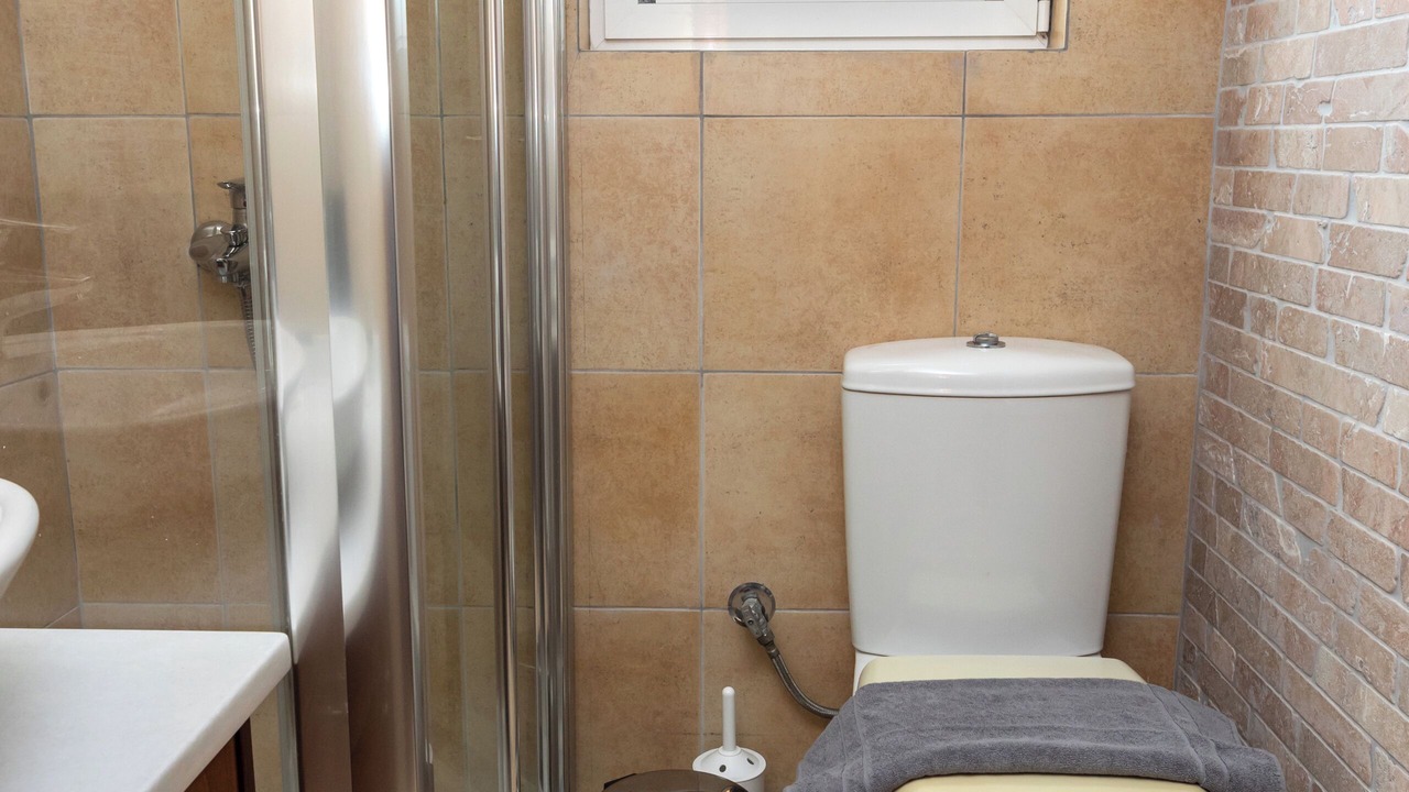 Photo of Bathroom in Kropia