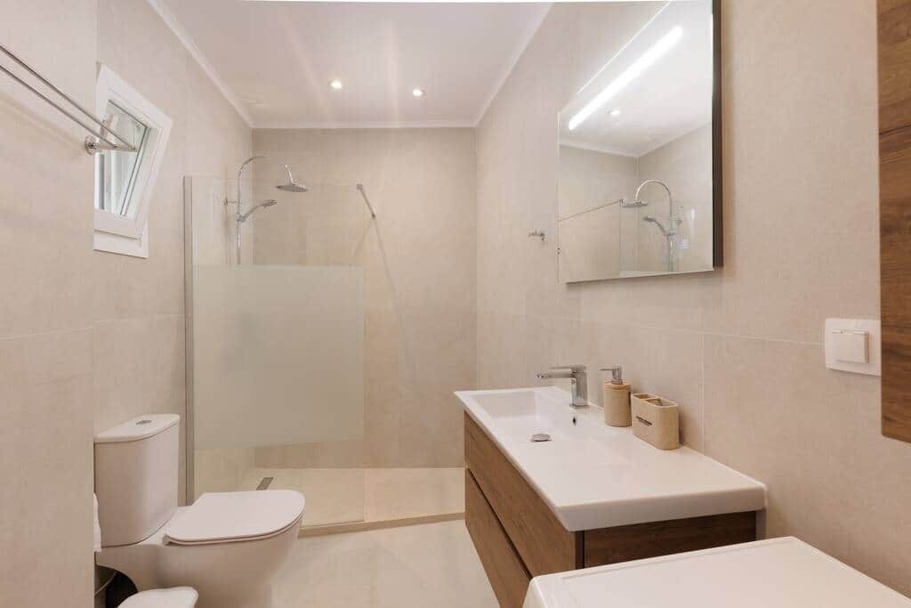 Photo of Bathroom in Alepou