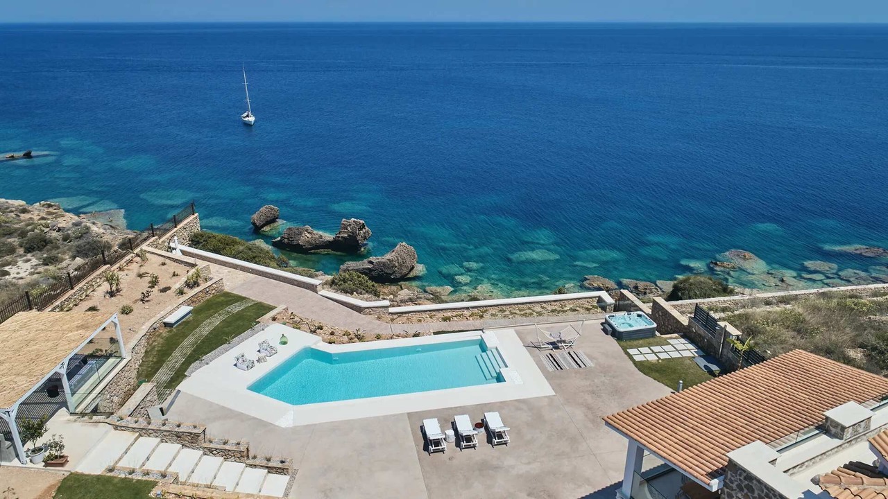 Photo of Outdoor in Neromilos