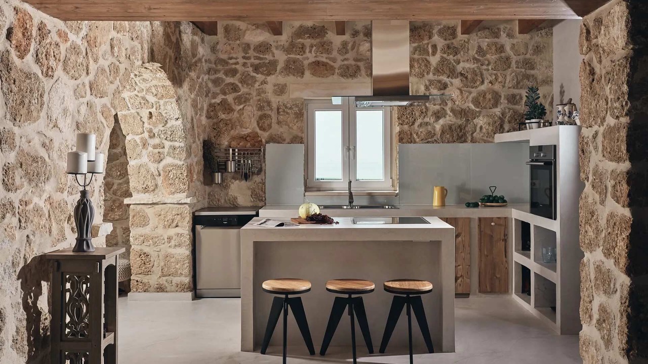 Photo of Kitchen in Neromilos
