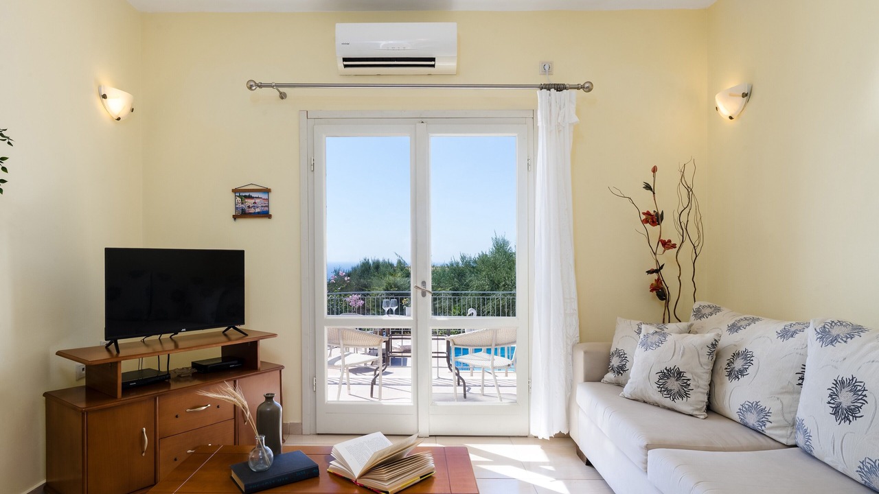 Photo of Livingroom in Fiskardo