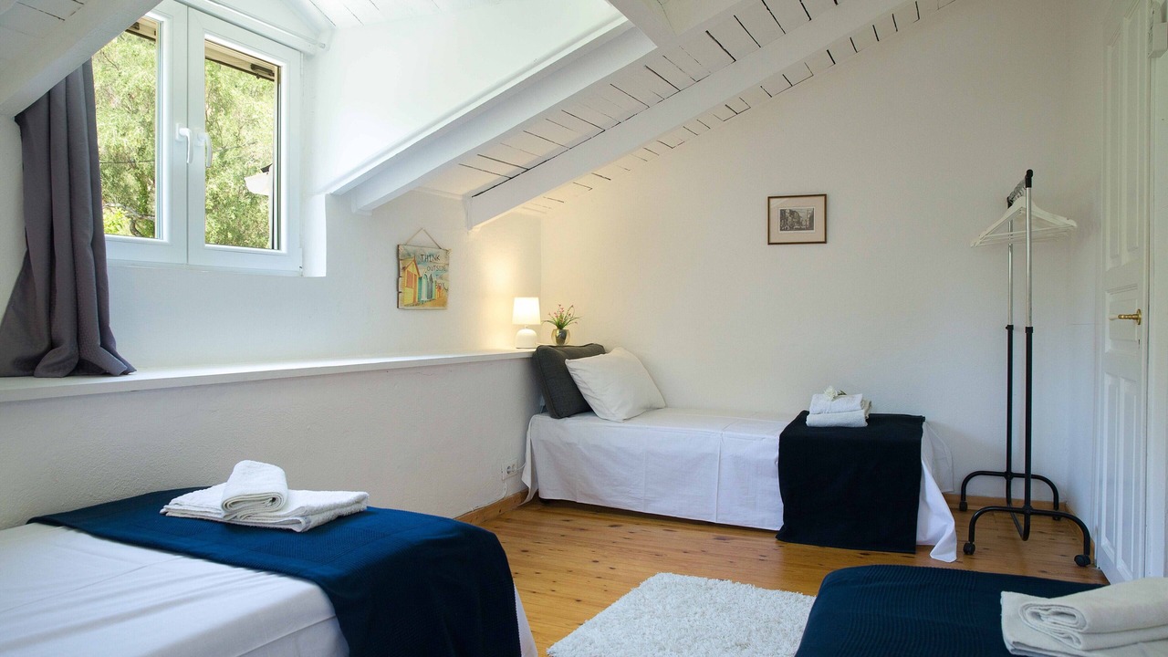 Photo of Bedroom in Petaleia