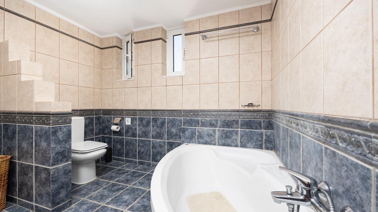 Photo of Bathroom in Achlades
