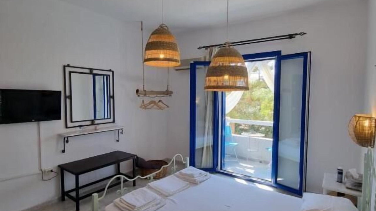 Photo of Bedroom in Adamas