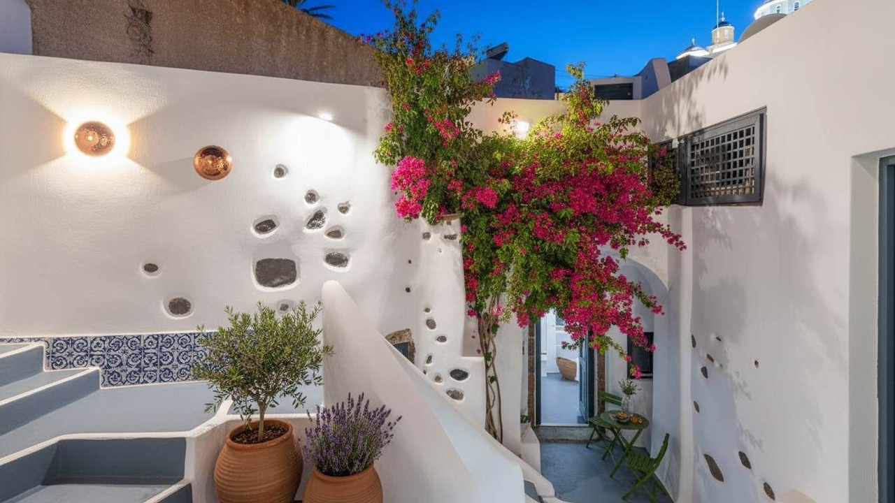 Photo of Outdoor in Fira