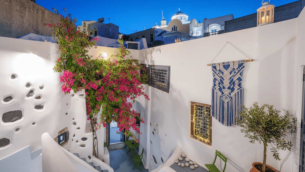 Photo of Outdoor in Fira