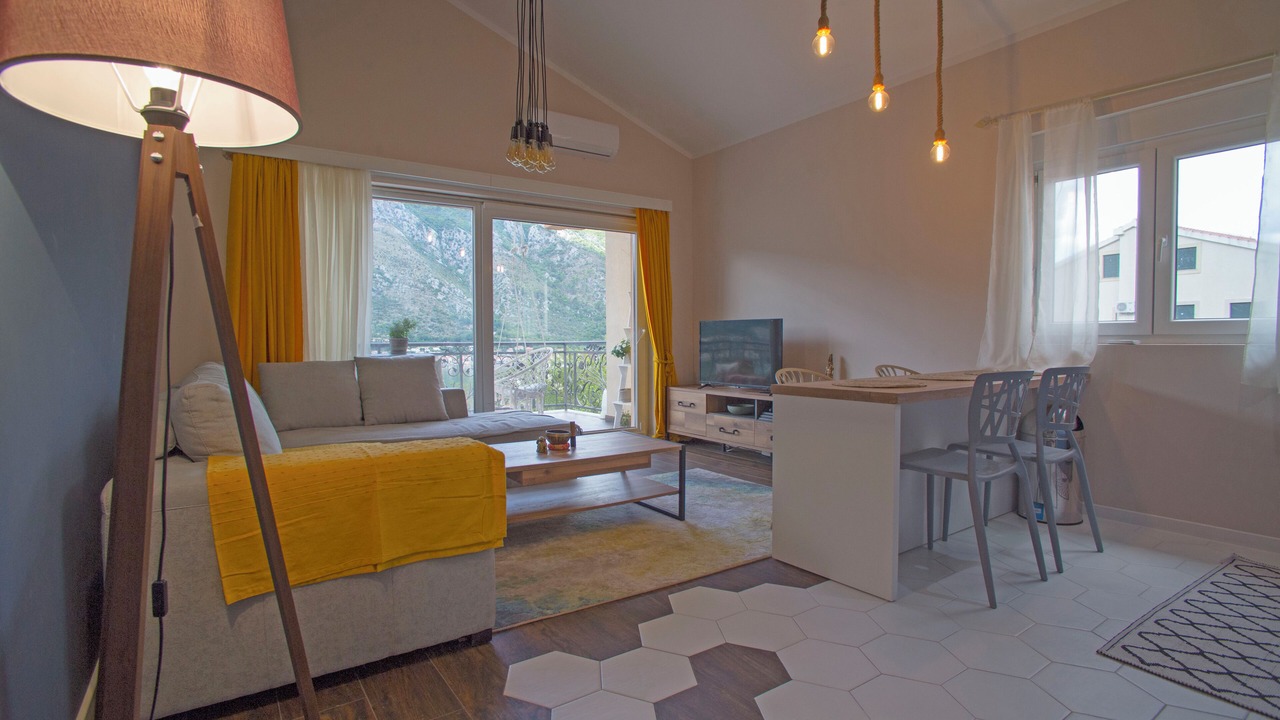 Photo of Livingroom in Kotor