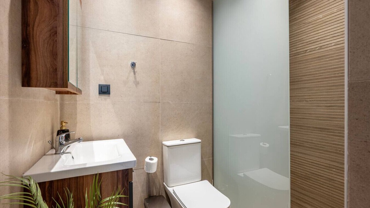 Photo of Bathroom in Marmari