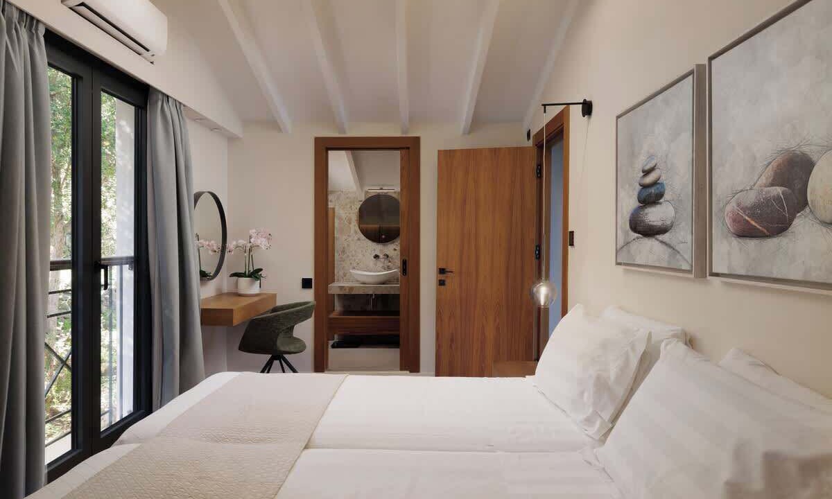 Photo of Bedroom in Benitses