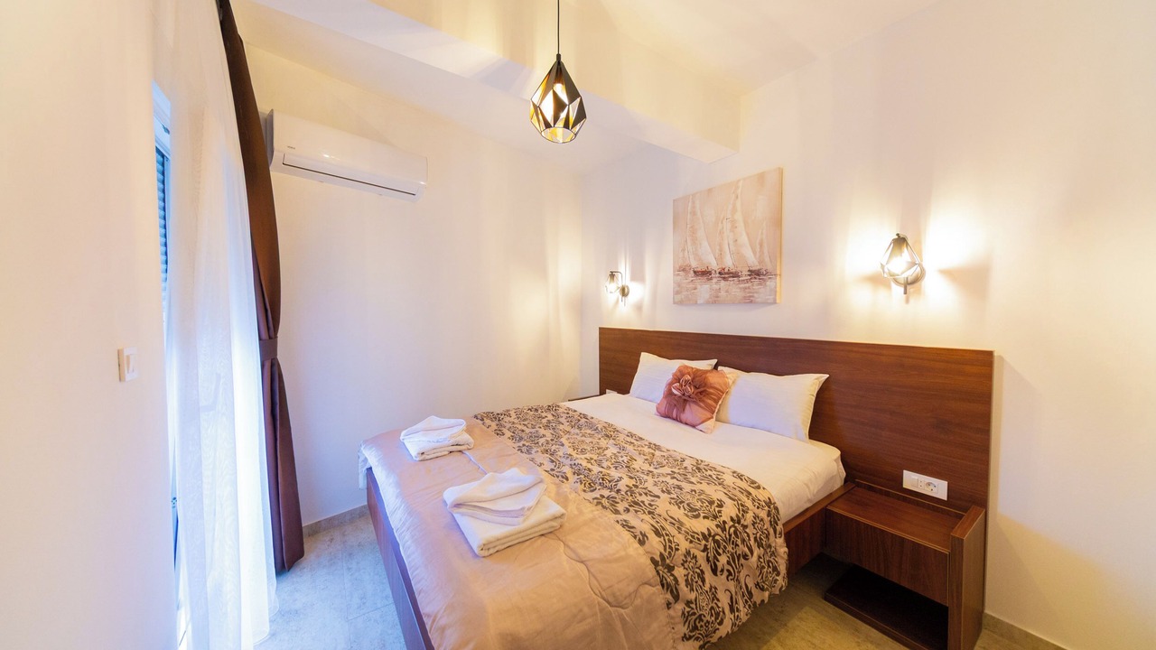 Photo of Bedroom in Sutomore