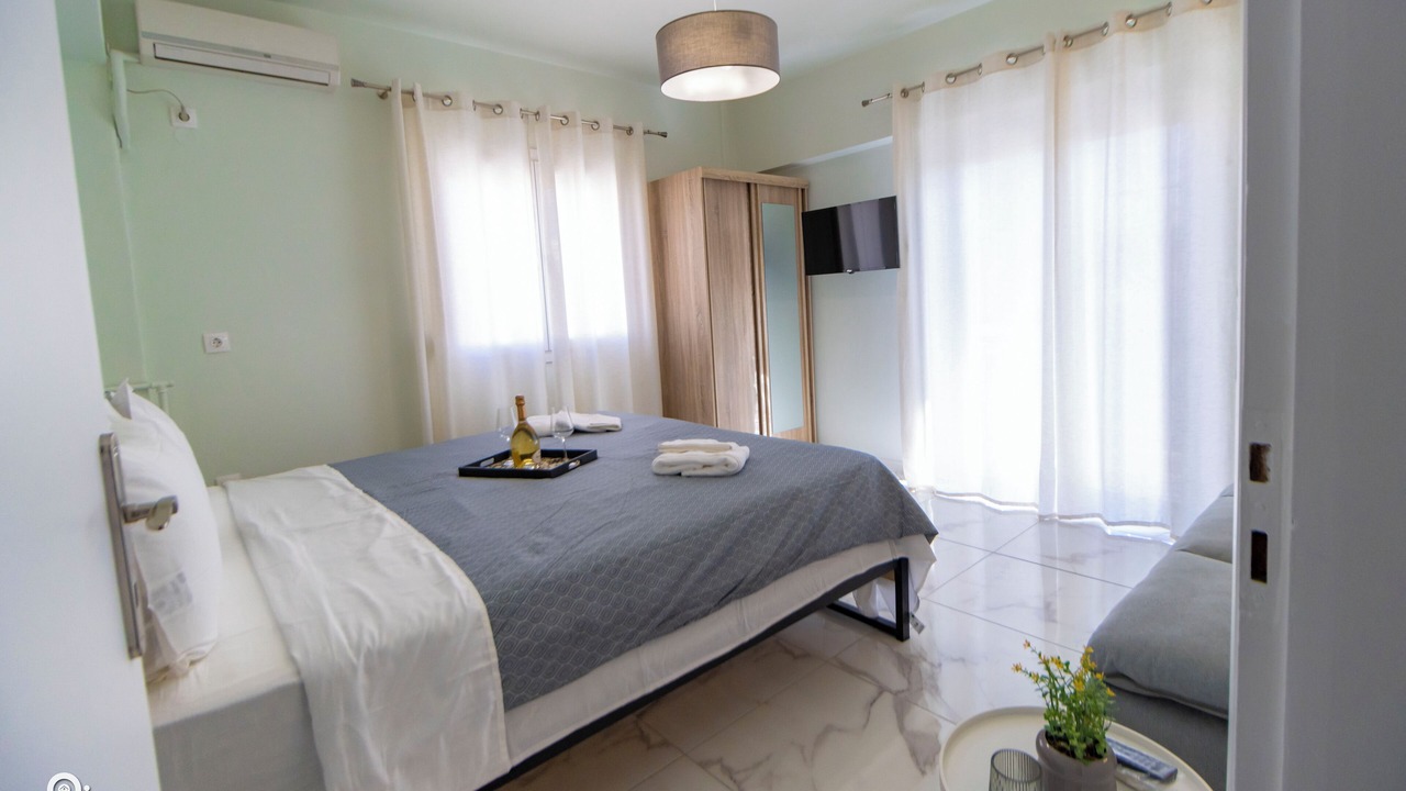 Photo of Bedroom in Aigaleo