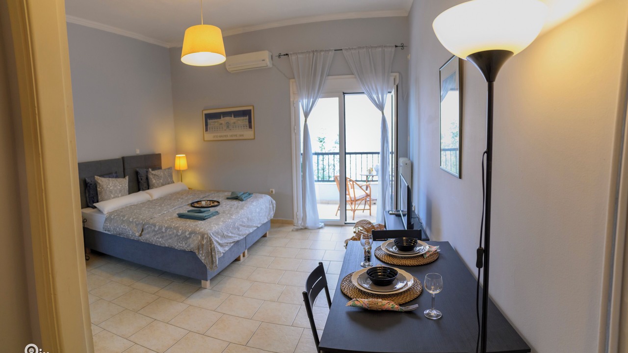 Photo of Bedroom in Aigaleo