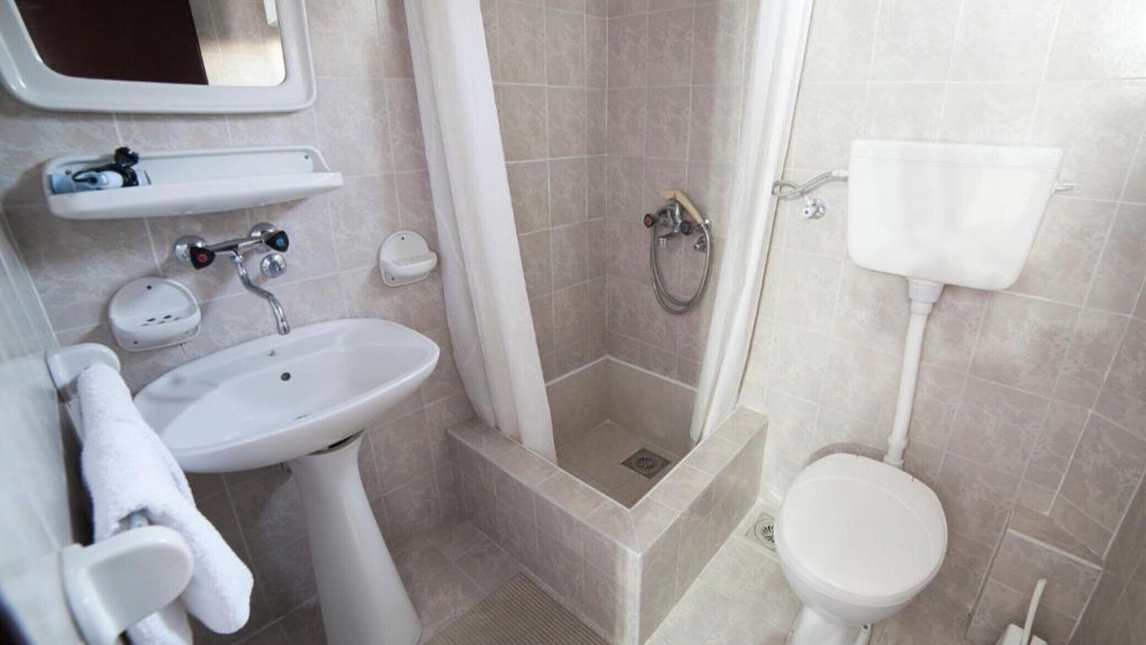 Photo of Bathroom in Petrovac