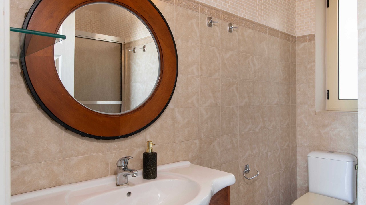 Photo of Bathroom in Adele