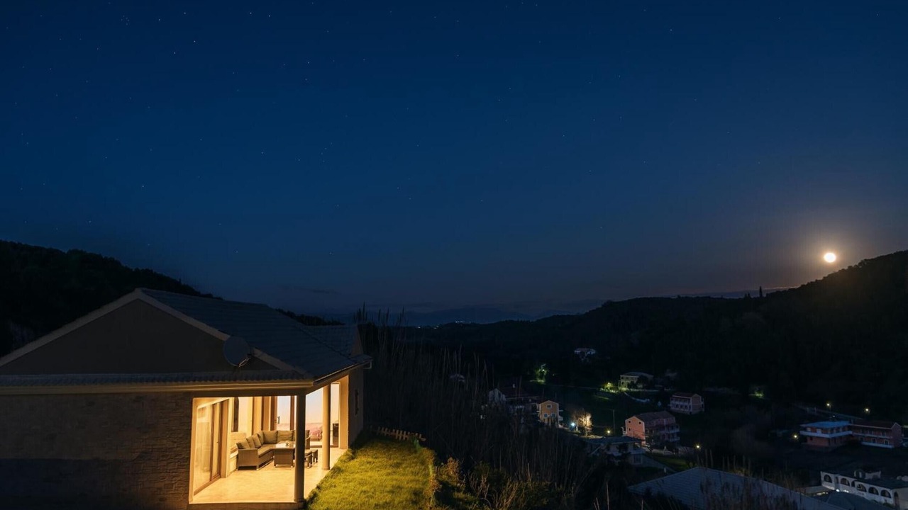 Photo of Outdoor in Vitalades