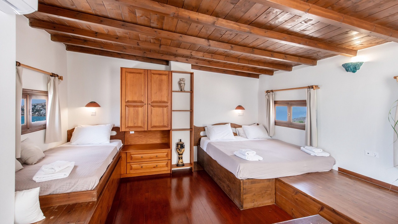 Photo of Bedroom in Parikia