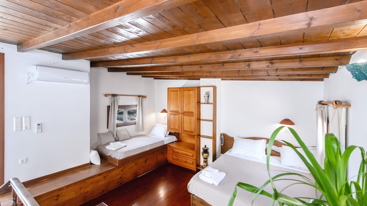 Photo of Bedroom in Parikia