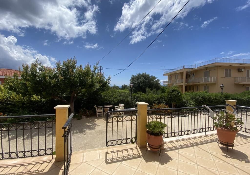 Photo of Patio Balcony in Leivathos