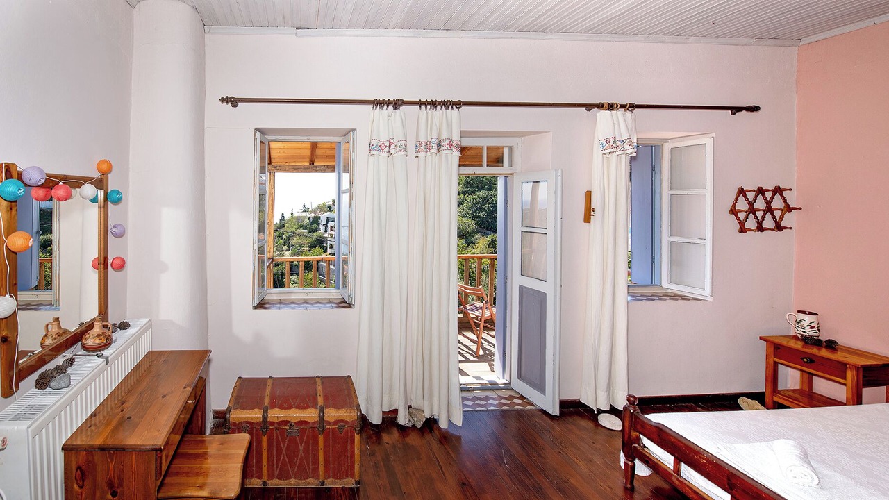 Photo of Bedroom in Alonnisos Old Town