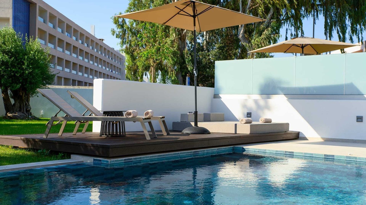 Photo of Outdoor in Ixia