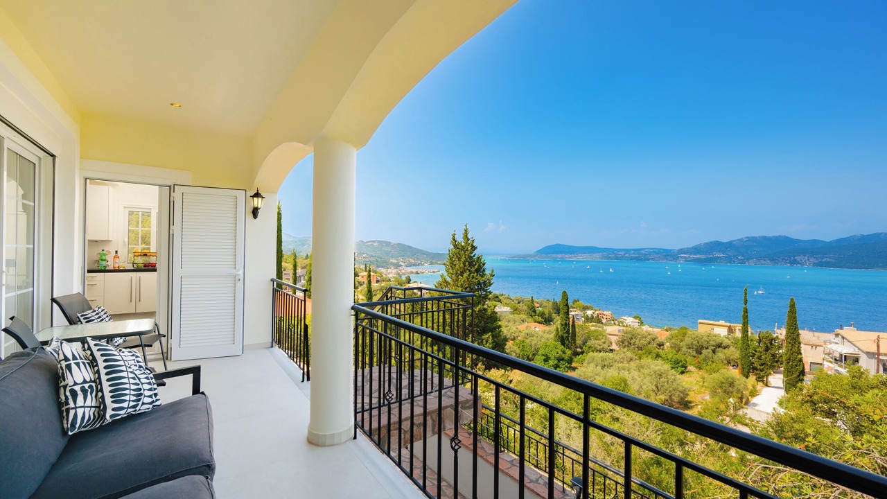 Photo of Patio Balcony in Nikiana