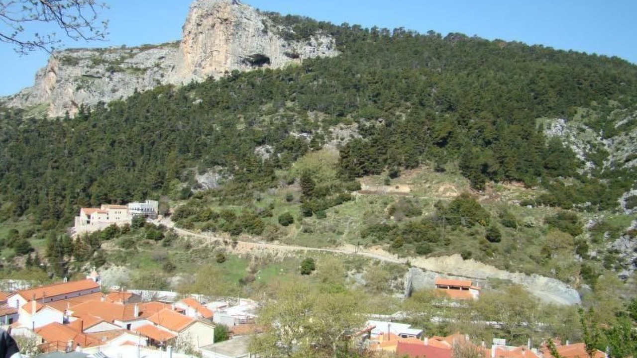 Photo of Others in Eretria