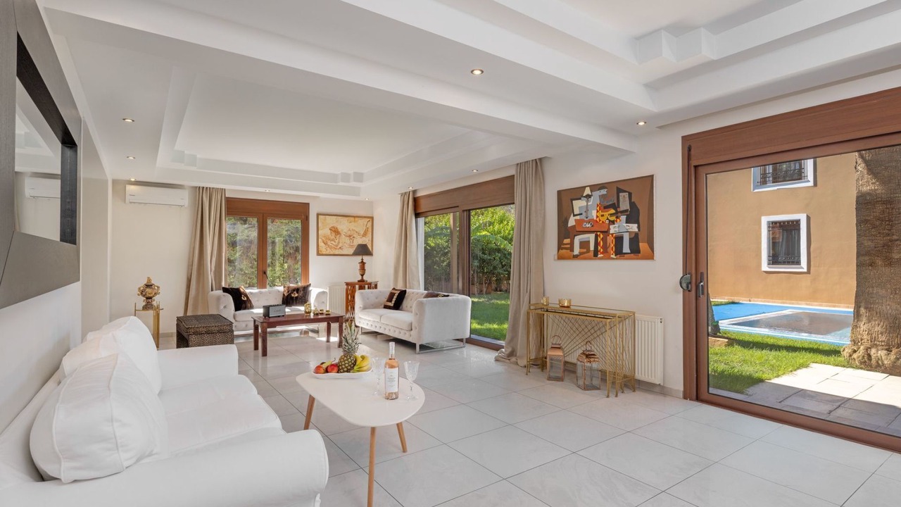 Photo of Livingroom in Ialyssos
